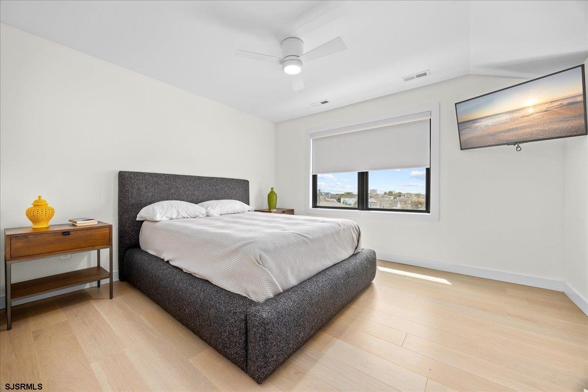 Margate, New Jersey 08402, United States, 6 Bedrooms Bedrooms, ,5 BathroomsBathrooms,Residential,Active,194964