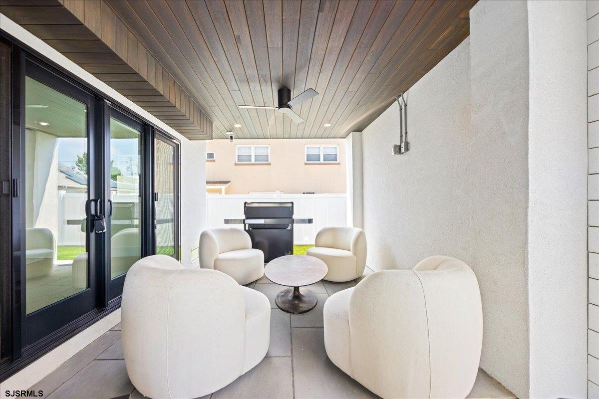 Margate, New Jersey 08402, United States, 6 Bedrooms Bedrooms, ,5 BathroomsBathrooms,Residential,Active,194964