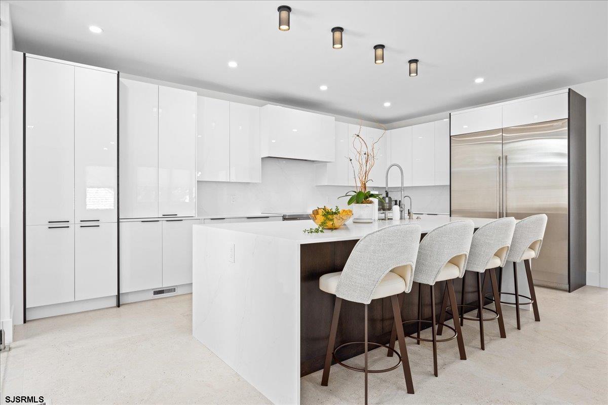 Margate, New Jersey 08402, United States, 6 Bedrooms Bedrooms, ,5 BathroomsBathrooms,Residential,Active,194964