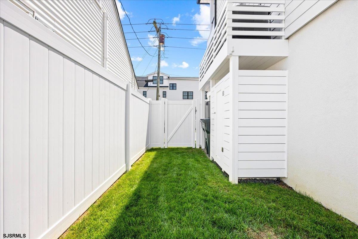 Margate, New Jersey 08402, United States, 6 Bedrooms Bedrooms, ,5 BathroomsBathrooms,Residential,Active,194964