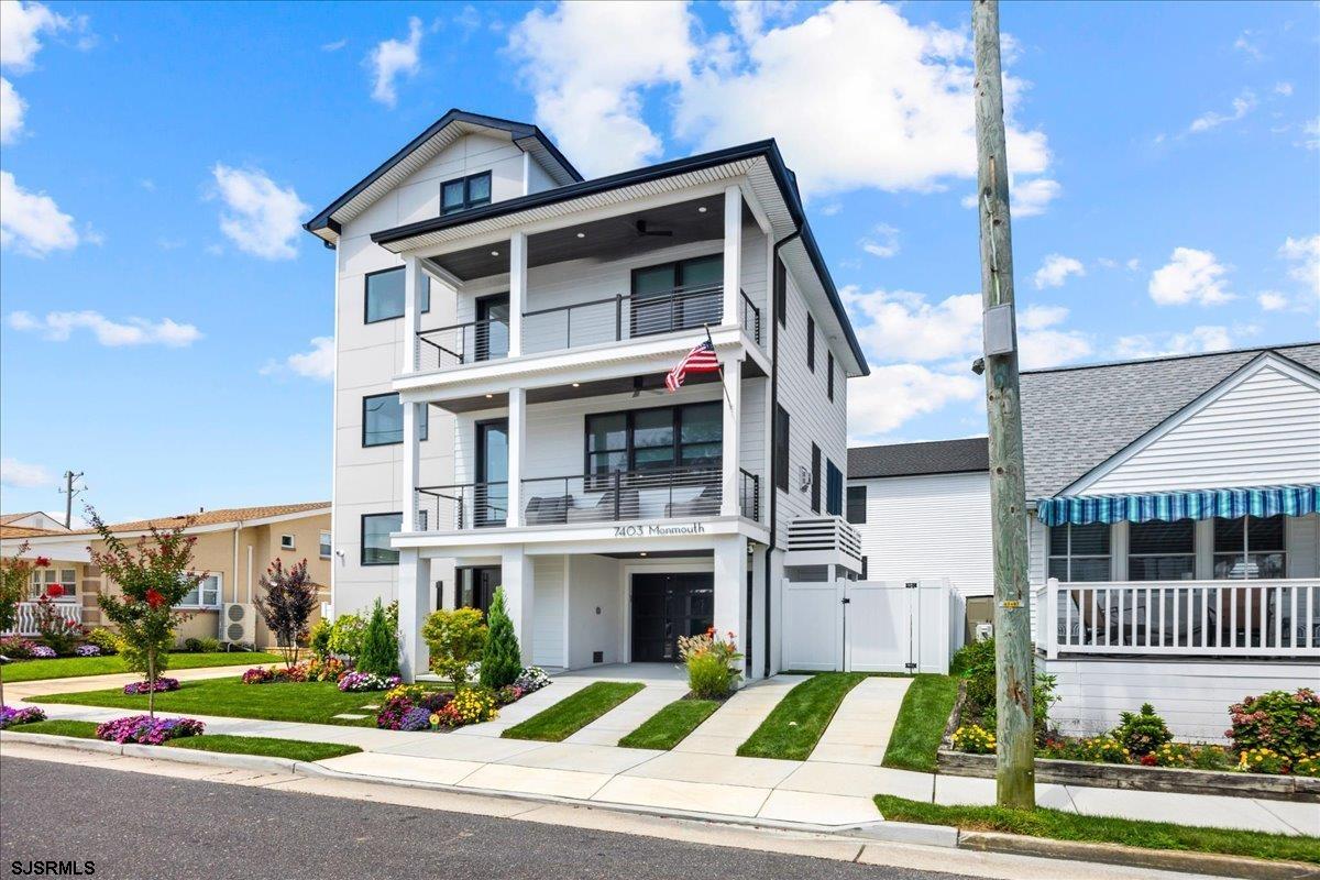 7403 Monmouth Ave