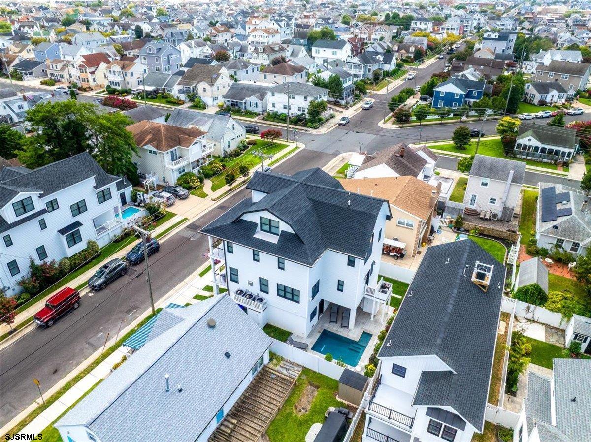 Margate, New Jersey 08402, United States, 6 Bedrooms Bedrooms, ,5 BathroomsBathrooms,Residential,Active,194964