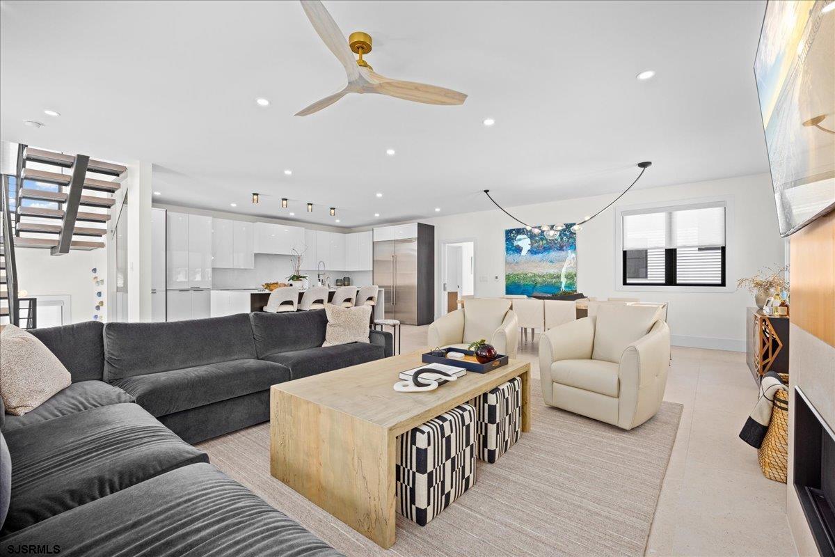 Margate, New Jersey 08402, United States, 6 Bedrooms Bedrooms, ,5 BathroomsBathrooms,Residential,Active,194964