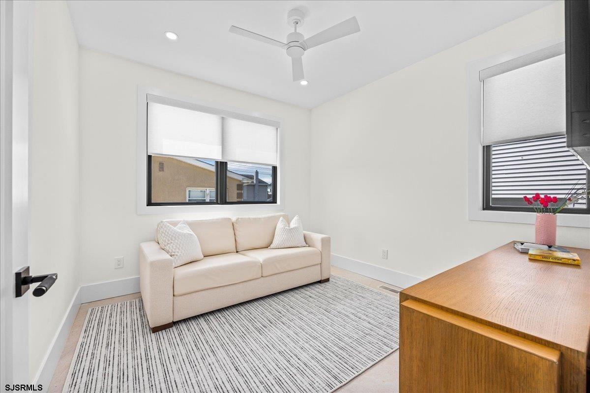 Margate, New Jersey 08402, United States, 6 Bedrooms Bedrooms, ,5 BathroomsBathrooms,Residential,Active,194964