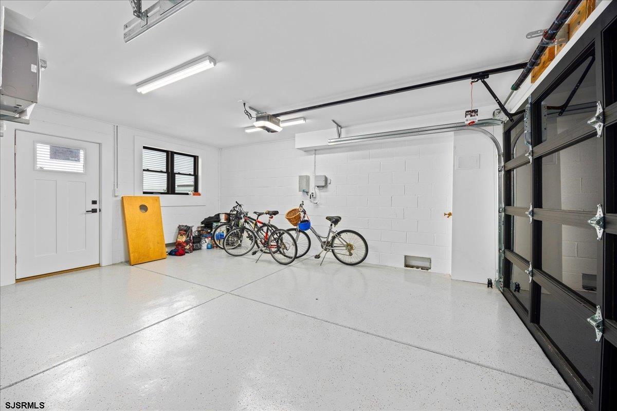 Margate, New Jersey 08402, United States, 6 Bedrooms Bedrooms, ,5 BathroomsBathrooms,Residential,Active,194964