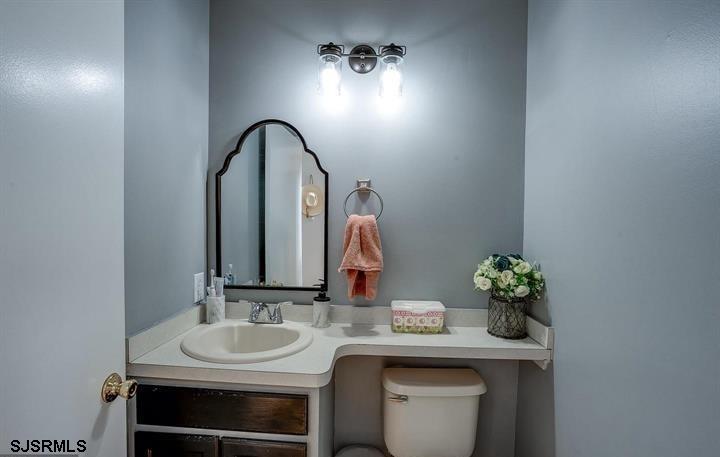 Egg Harbor Township, New Jersey 08234, United States, 4 Bedrooms Bedrooms, ,3 BathroomsBathrooms,Residential,Pending,125731