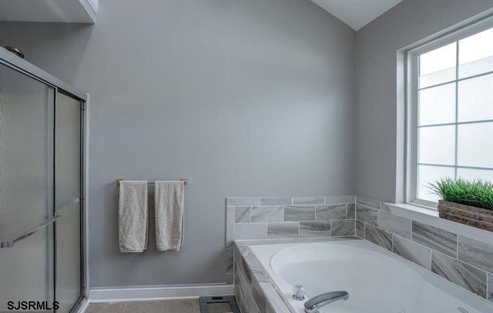 Egg Harbor Township, New Jersey 08234, United States, 4 Bedrooms Bedrooms, ,3 BathroomsBathrooms,Residential,Pending,125731