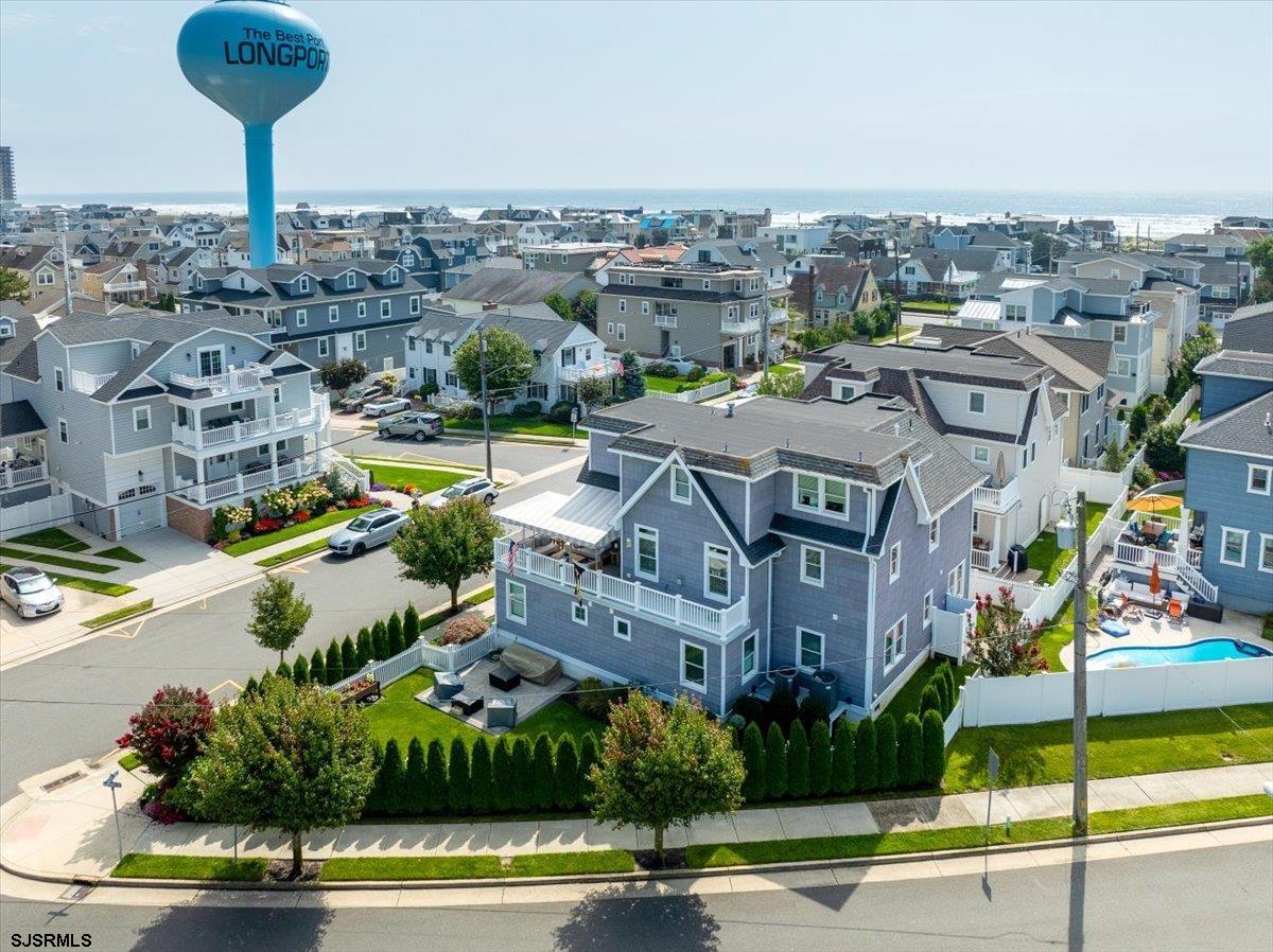Longport, New Jersey 08403, United States, 5 Bedrooms Bedrooms, ,5 BathroomsBathrooms,Residential,Active,11426