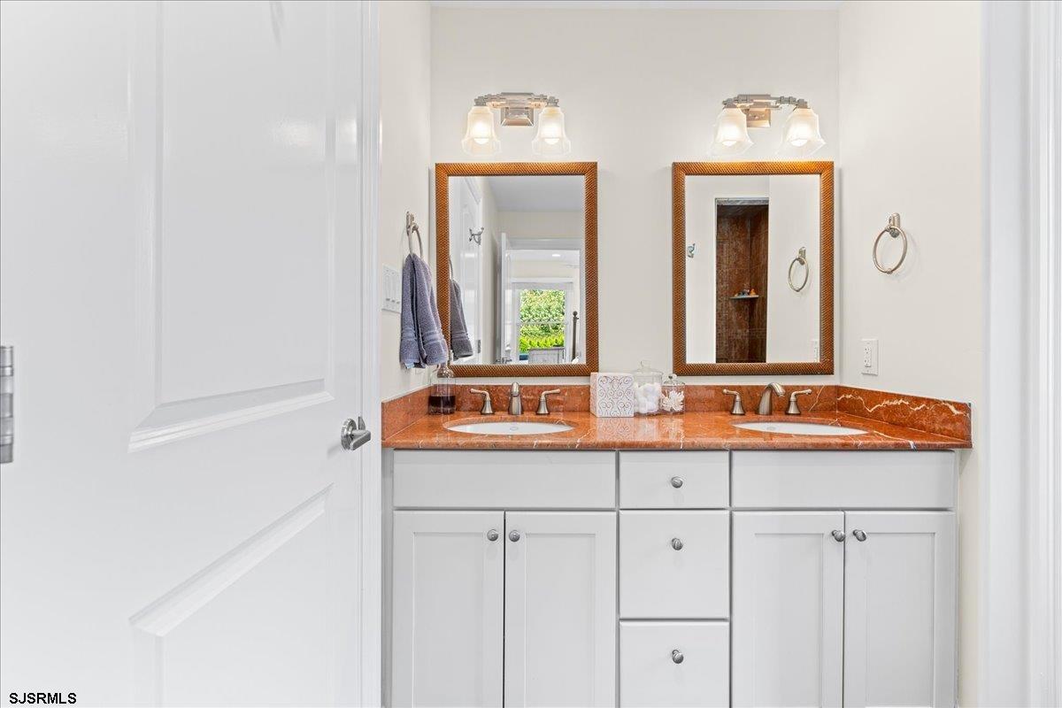 Longport, New Jersey 08403, United States, 5 Bedrooms Bedrooms, ,5 BathroomsBathrooms,Residential,Active,11426