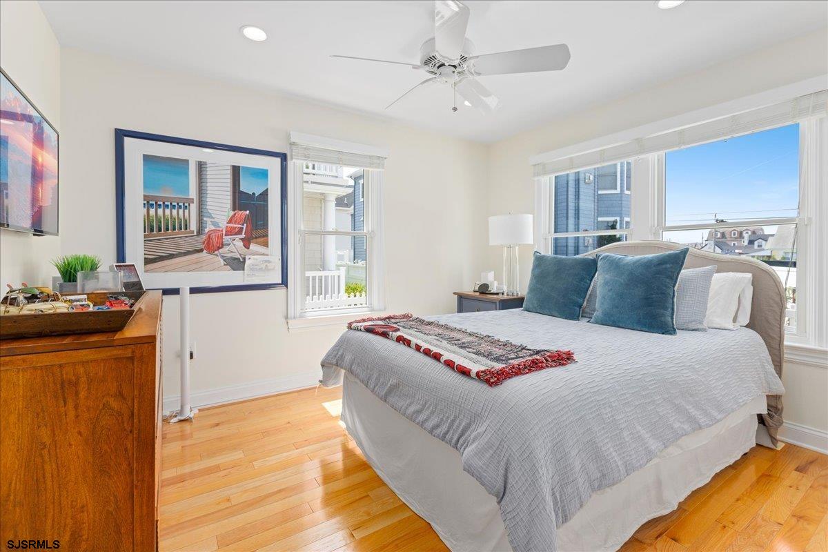 Longport, New Jersey 08403, United States, 5 Bedrooms Bedrooms, ,5 BathroomsBathrooms,Residential,Active,11426