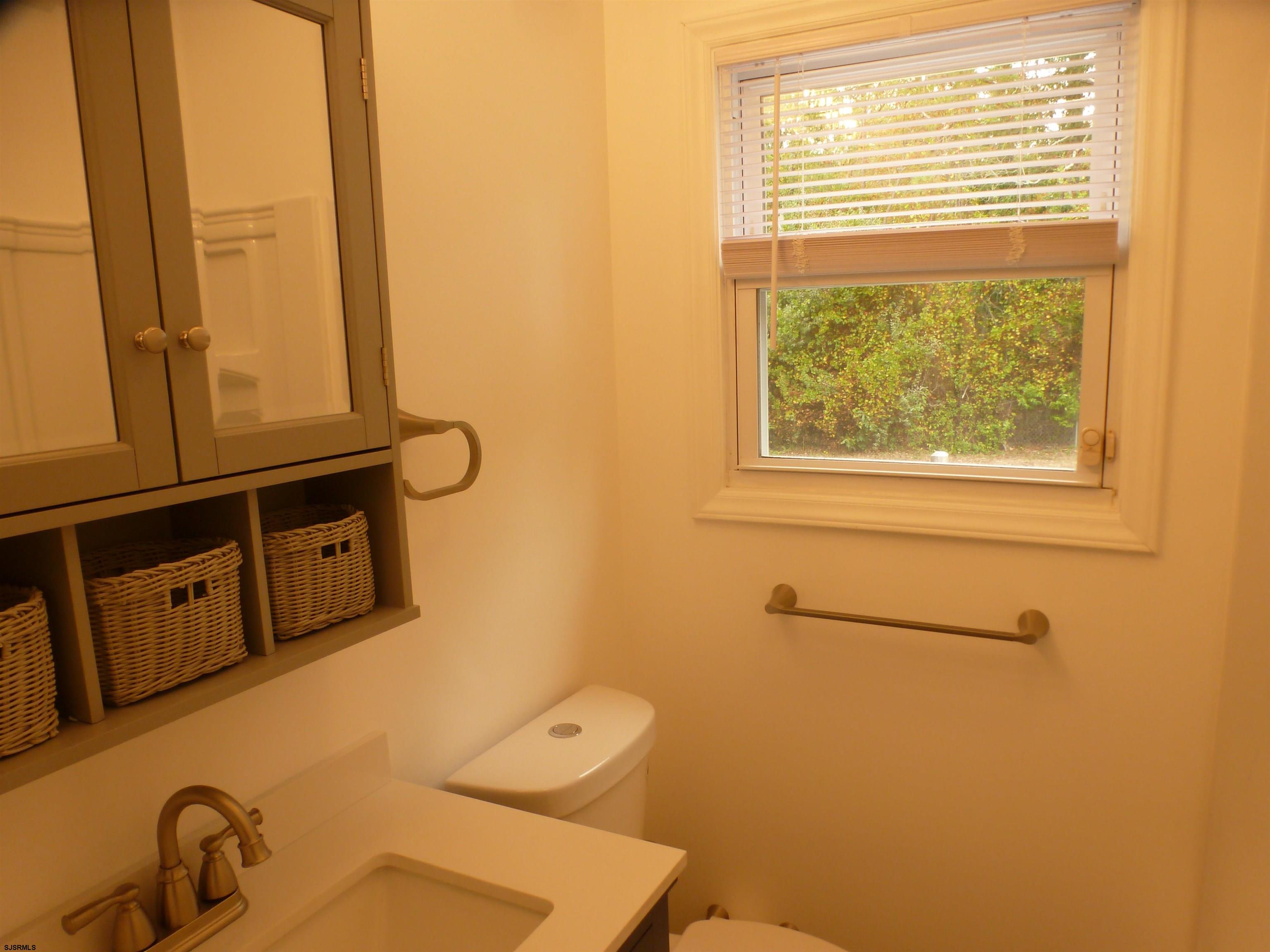 Mays Landing, New Jersey 08330, United States, 3 Bedrooms Bedrooms, ,1 BathroomBathrooms,Residential,Pending,40300