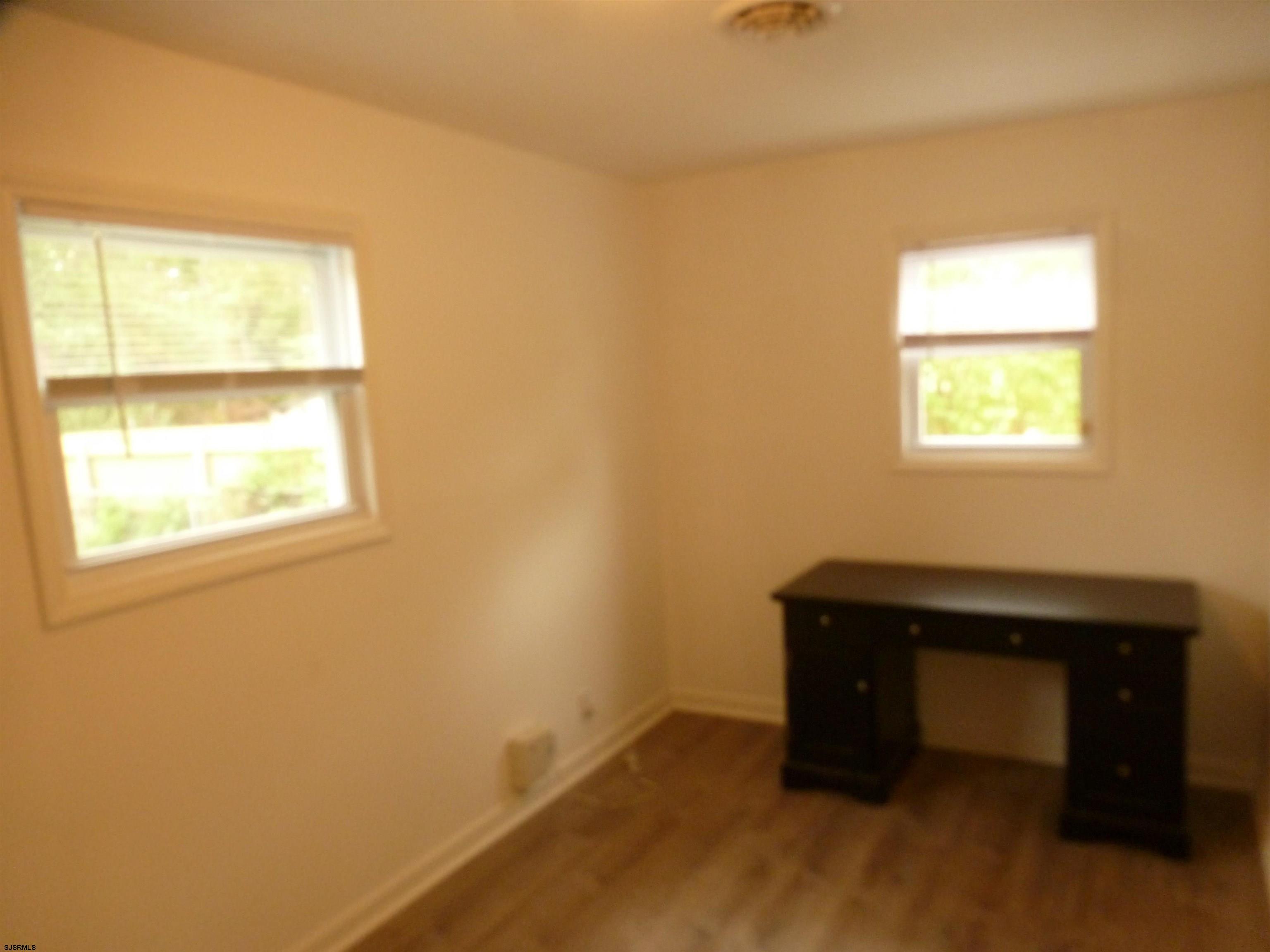 Mays Landing, New Jersey 08330, United States, 3 Bedrooms Bedrooms, ,1 BathroomBathrooms,Residential,Pending,40300