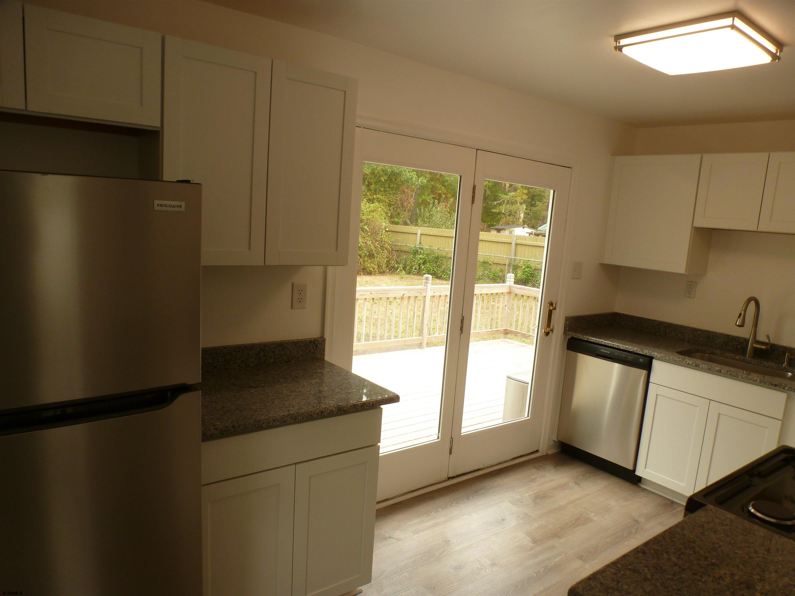 Mays Landing, New Jersey 08330, United States, 3 Bedrooms Bedrooms, ,1 BathroomBathrooms,Residential,Pending,40300