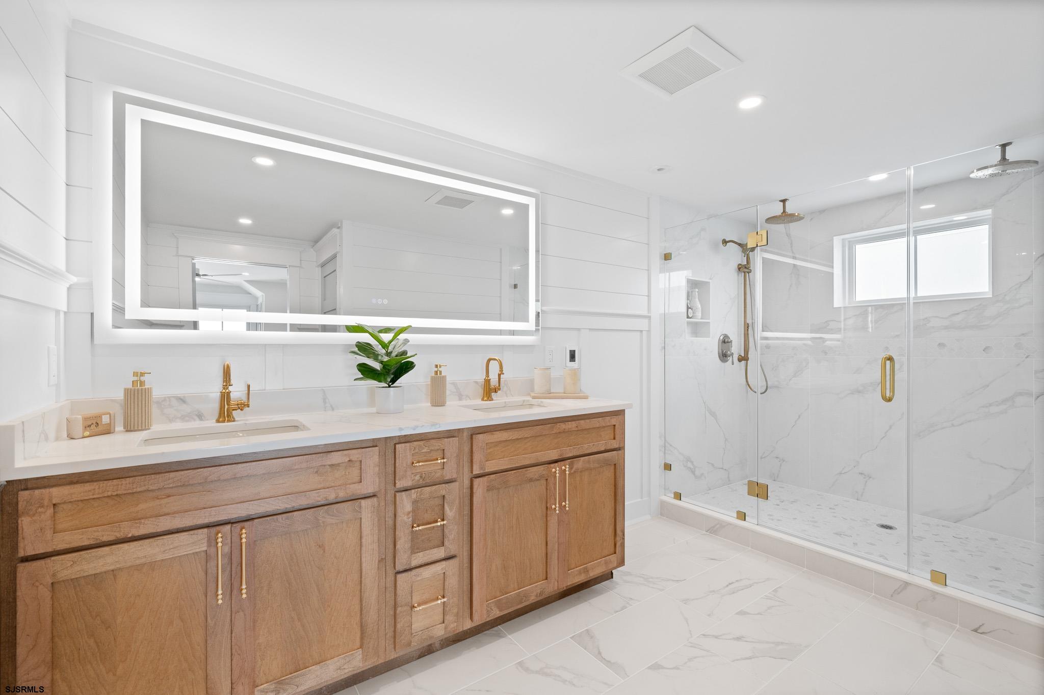 Ocean City, New Jersey 08226, United States, 6 Bedrooms Bedrooms, ,7 BathroomsBathrooms,Residential,Active,236516