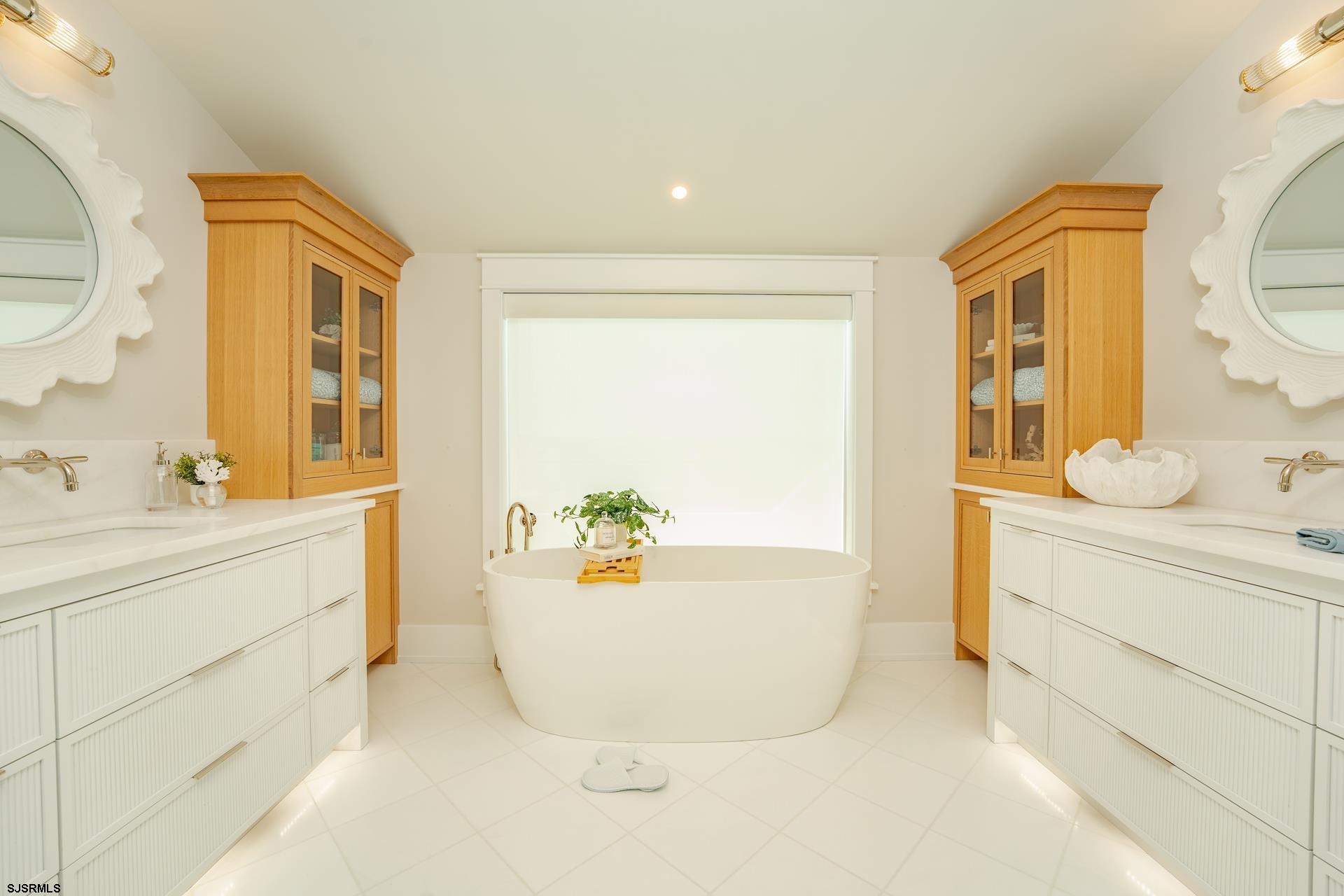 Ocean City, New Jersey 08226, United States, 6 Bedrooms Bedrooms, ,6 BathroomsBathrooms,Residential,Active,150268