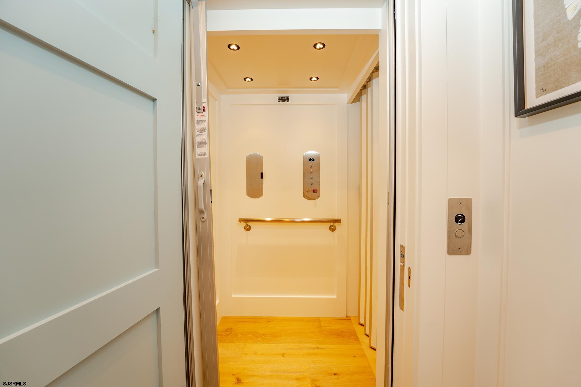 Ocean City, New Jersey 08226, United States, 6 Bedrooms Bedrooms, ,6 BathroomsBathrooms,Residential,Active,150268