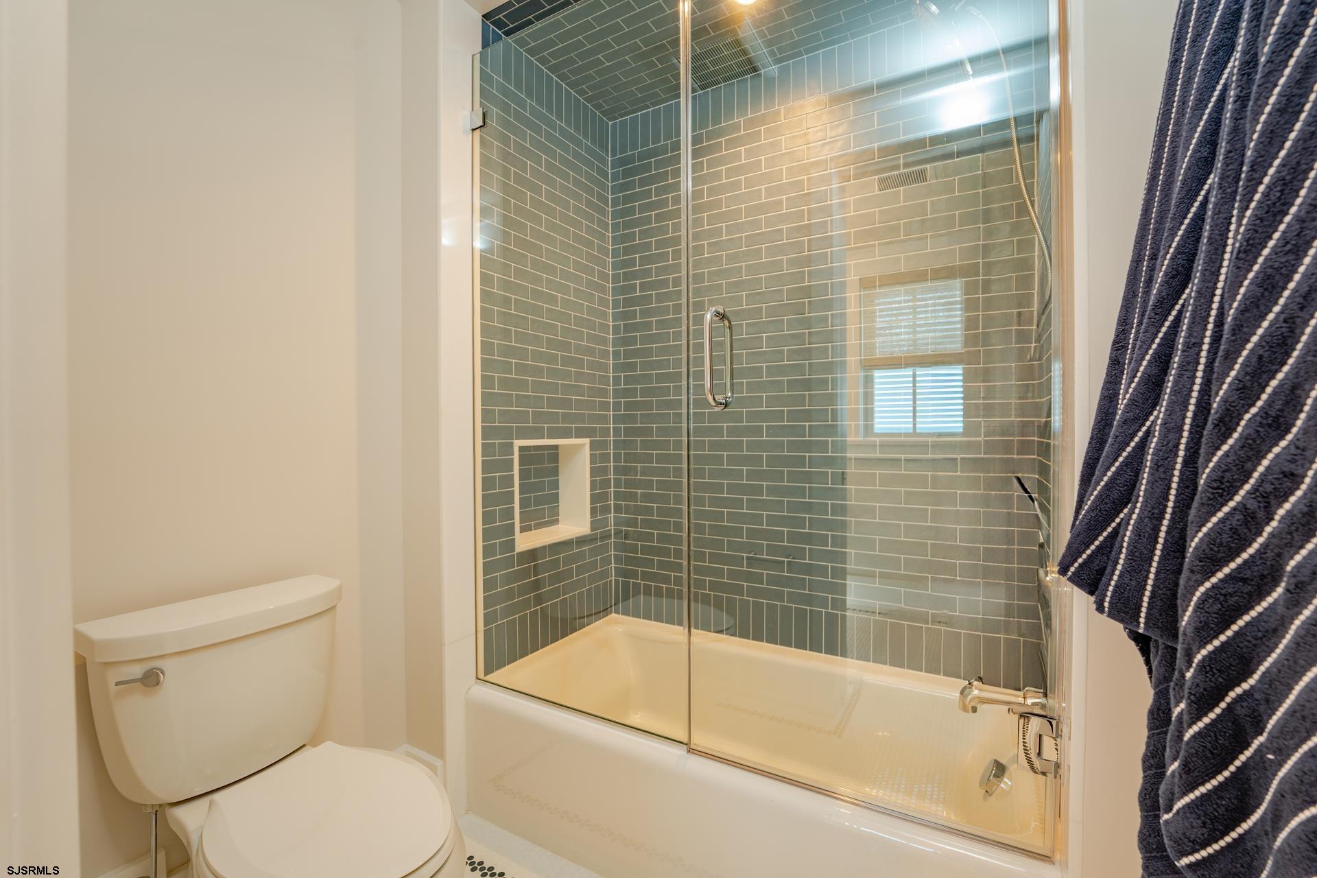 Ocean City, New Jersey 08226, United States, 6 Bedrooms Bedrooms, ,6 BathroomsBathrooms,Residential,Active,150268