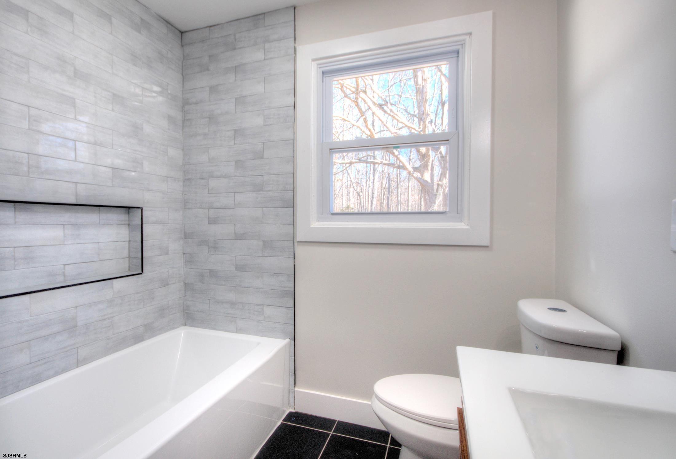 Egg Harbor Township, New Jersey 08234, United States, 3 Bedrooms Bedrooms, ,1 BathroomBathrooms,Residential,Active,96516