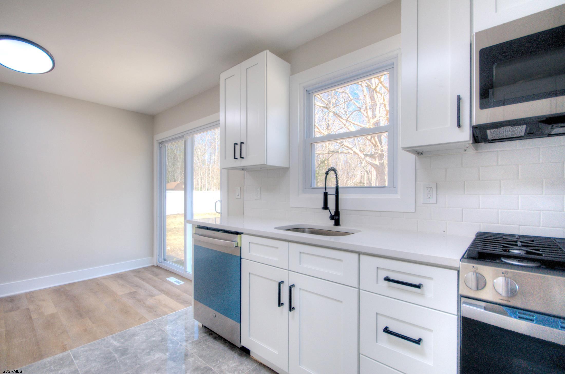 Egg Harbor Township, New Jersey 08234, United States, 3 Bedrooms Bedrooms, ,1 BathroomBathrooms,Residential,Active,96516