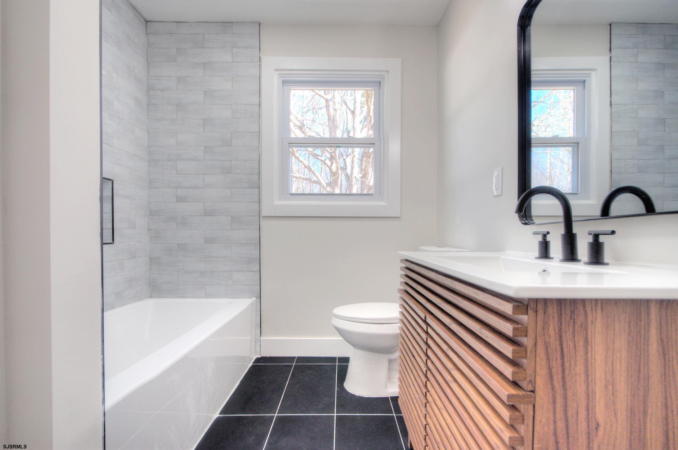 Egg Harbor Township, New Jersey 08234, United States, 3 Bedrooms Bedrooms, ,1 BathroomBathrooms,Residential,Active,96516