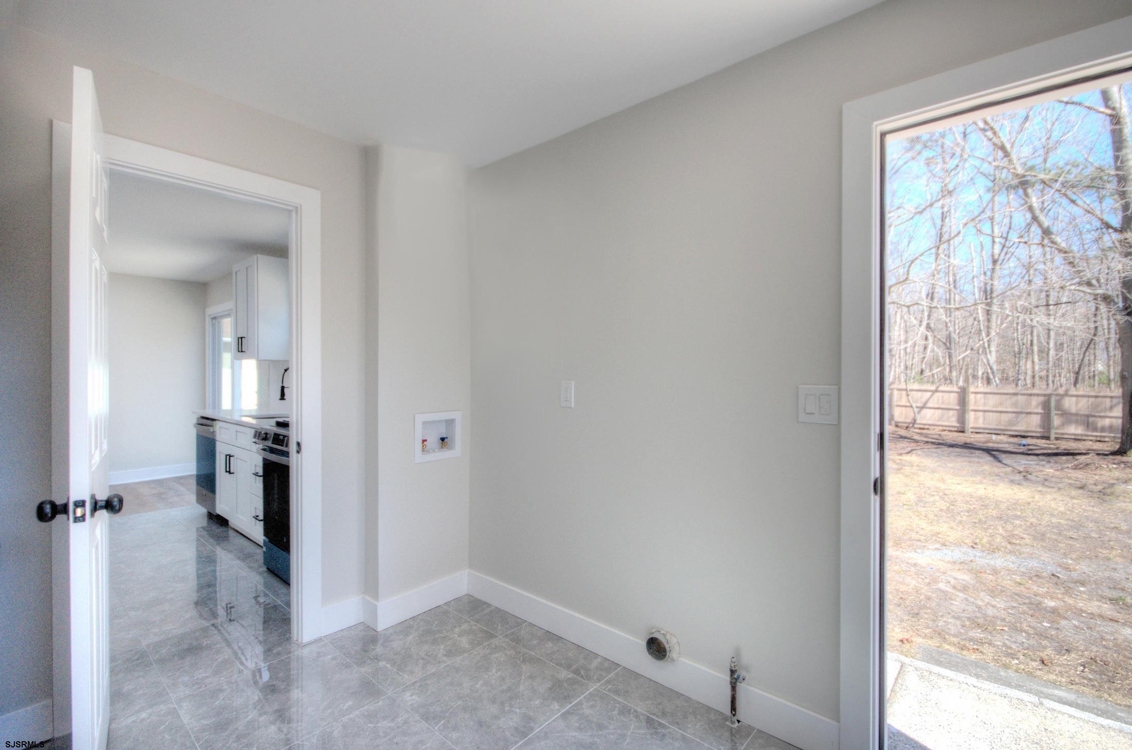 Egg Harbor Township, New Jersey 08234, United States, 3 Bedrooms Bedrooms, ,1 BathroomBathrooms,Residential,Active,96516