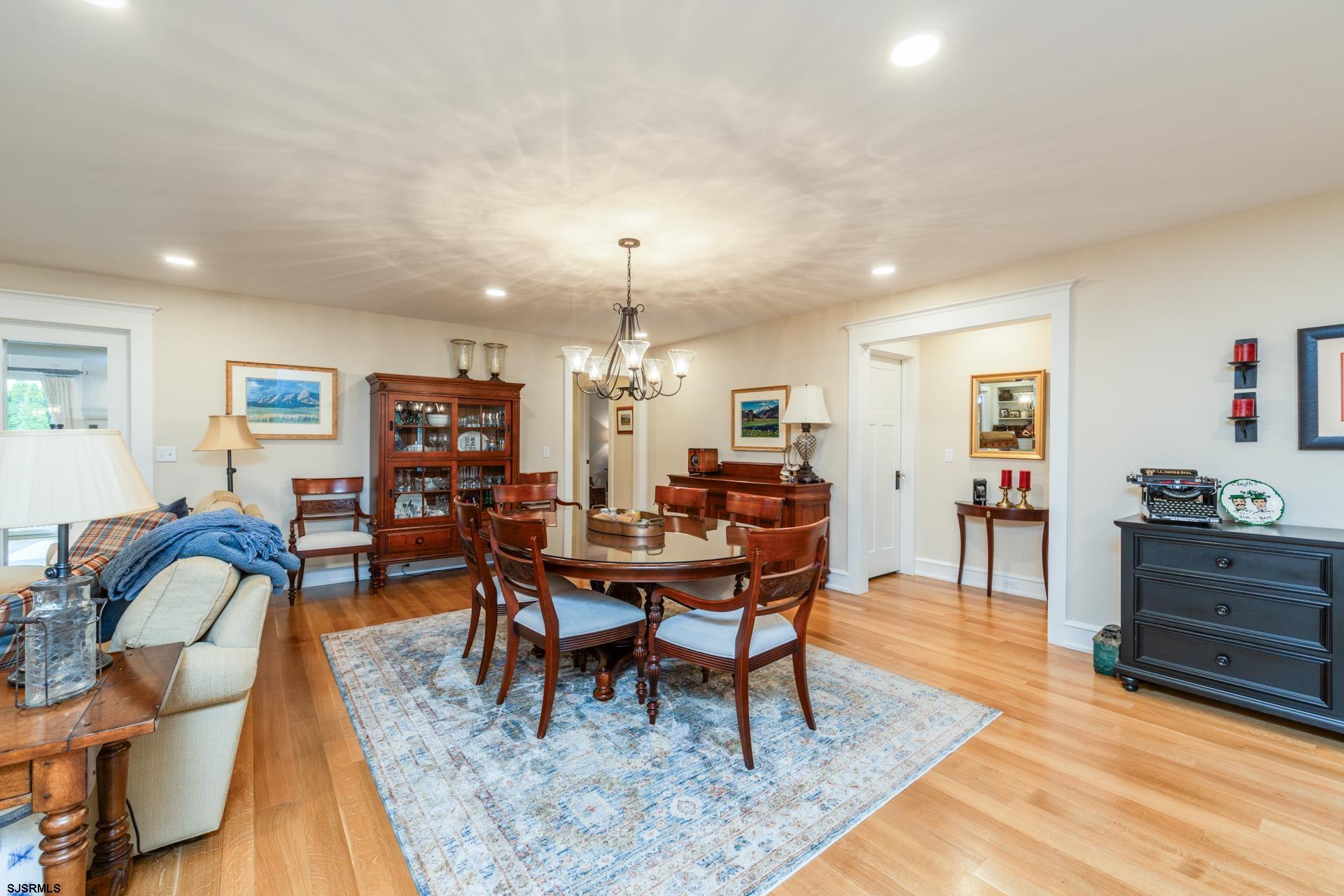 309 E Surf Road