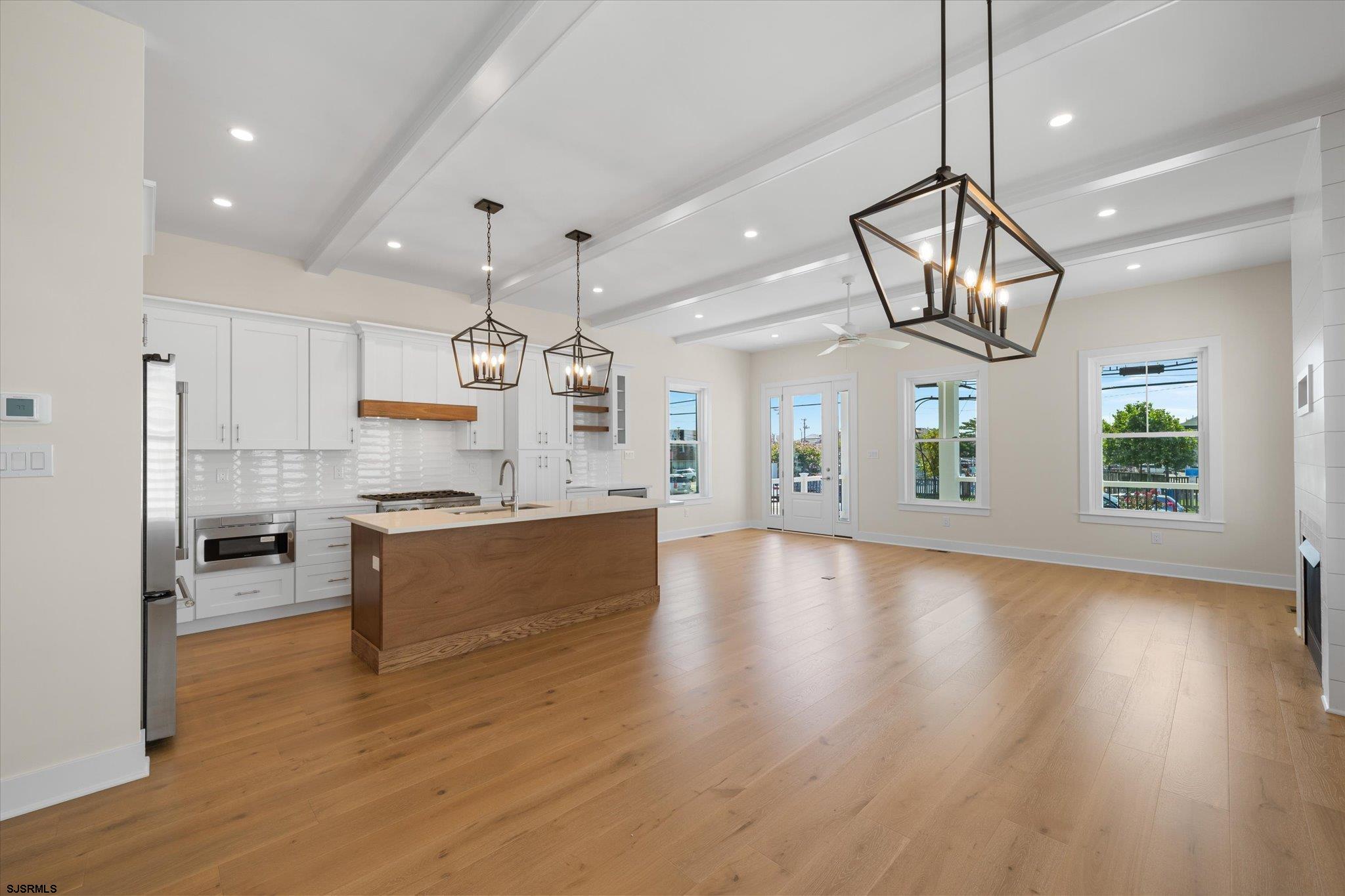 Ocean City, New Jersey 08226, United States, 5 Bedrooms Bedrooms, ,5 BathroomsBathrooms,Residential,Pending,81085