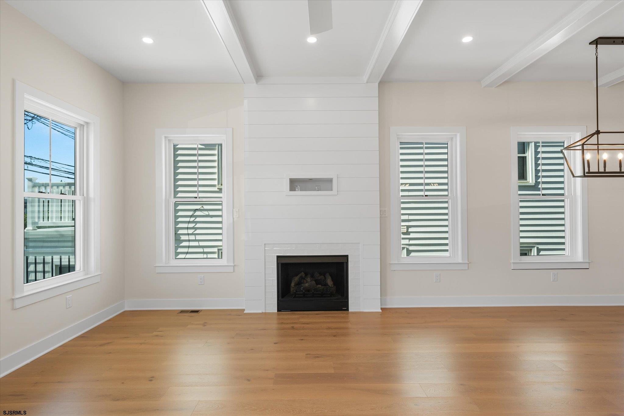 Ocean City, New Jersey 08226, United States, 5 Bedrooms Bedrooms, ,5 BathroomsBathrooms,Residential,Pending,81085