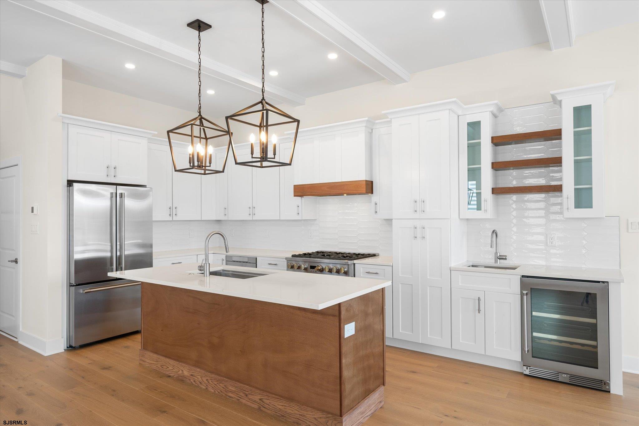 Ocean City, New Jersey 08226, United States, 5 Bedrooms Bedrooms, ,5 BathroomsBathrooms,Residential,Pending,81085