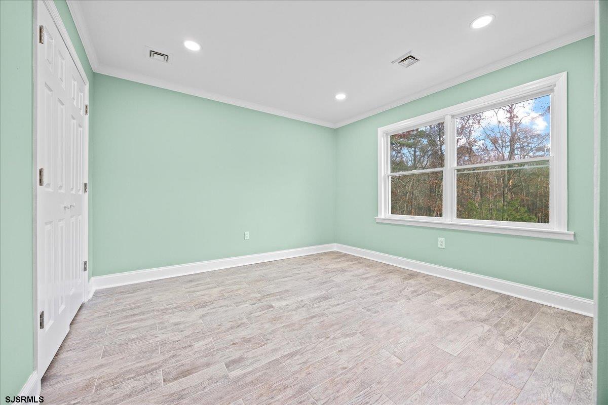 Egg Harbor City, New Jersey 08215, United States, 5 Bedrooms Bedrooms, ,5 BathroomsBathrooms,Residential,Active,247631