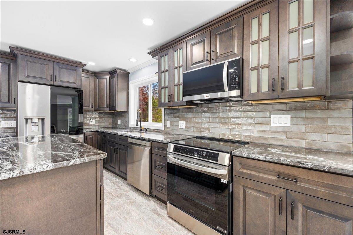 Egg Harbor City, New Jersey 08215, United States, 5 Bedrooms Bedrooms, ,5 BathroomsBathrooms,Residential,Active,247631