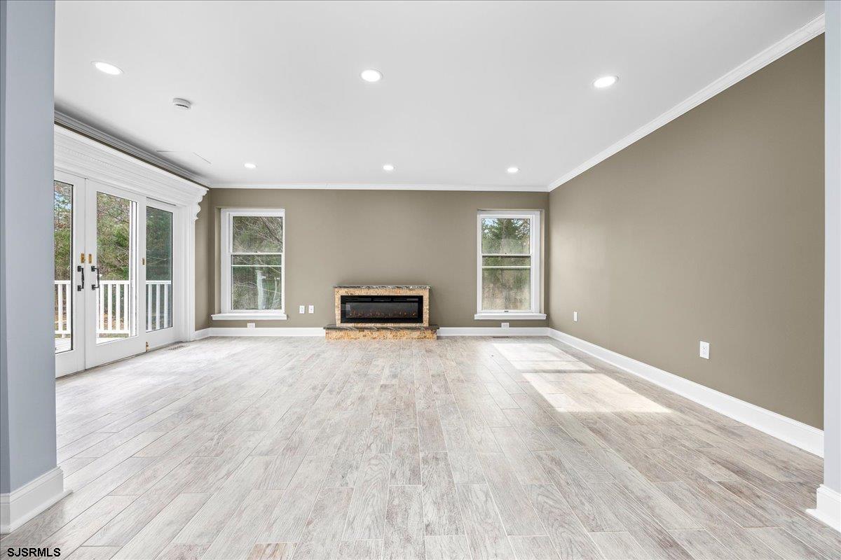 Egg Harbor City, New Jersey 08215, United States, 5 Bedrooms Bedrooms, ,5 BathroomsBathrooms,Residential,Active,247631