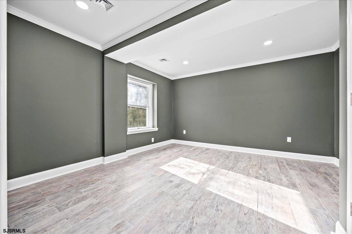 Egg Harbor City, New Jersey 08215, United States, 5 Bedrooms Bedrooms, ,5 BathroomsBathrooms,Residential,Active,247631