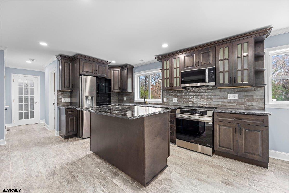 Egg Harbor City, New Jersey 08215, United States, 5 Bedrooms Bedrooms, ,5 BathroomsBathrooms,Residential,Active,247631