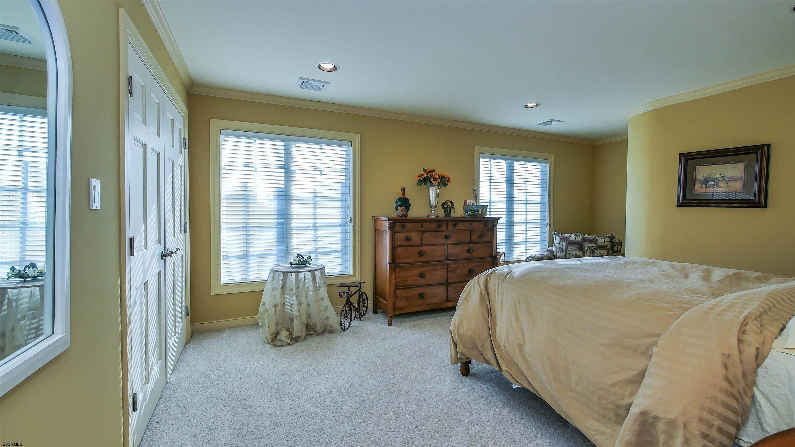 Margate, New Jersey 08402, United States, 4 Bedrooms Bedrooms, ,4 BathroomsBathrooms,Residential,Active,80539