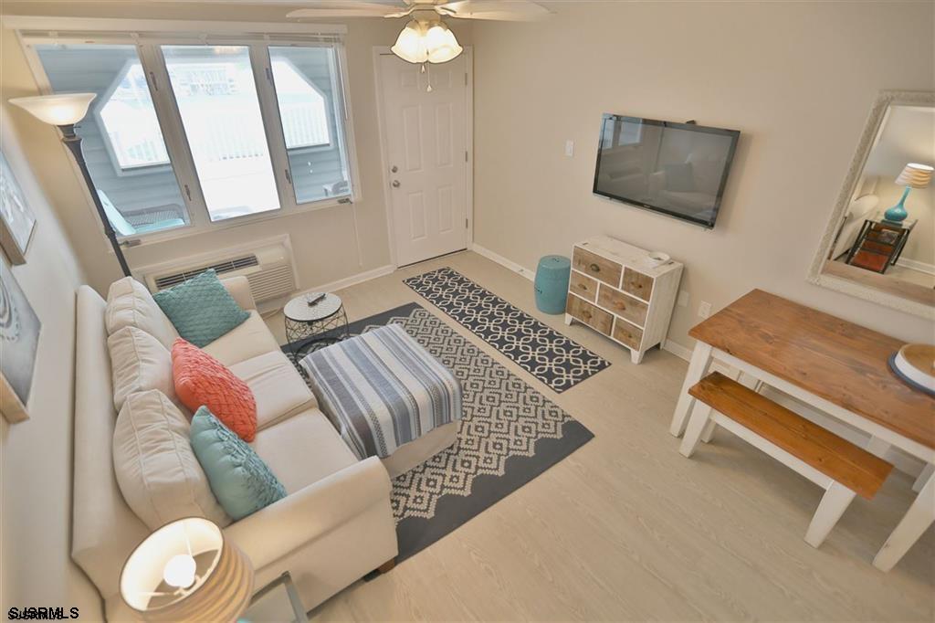 Margate, New Jersey 08402, United States, 2 Bedrooms Bedrooms, ,2 BathroomsBathrooms,Residential,Active,242755