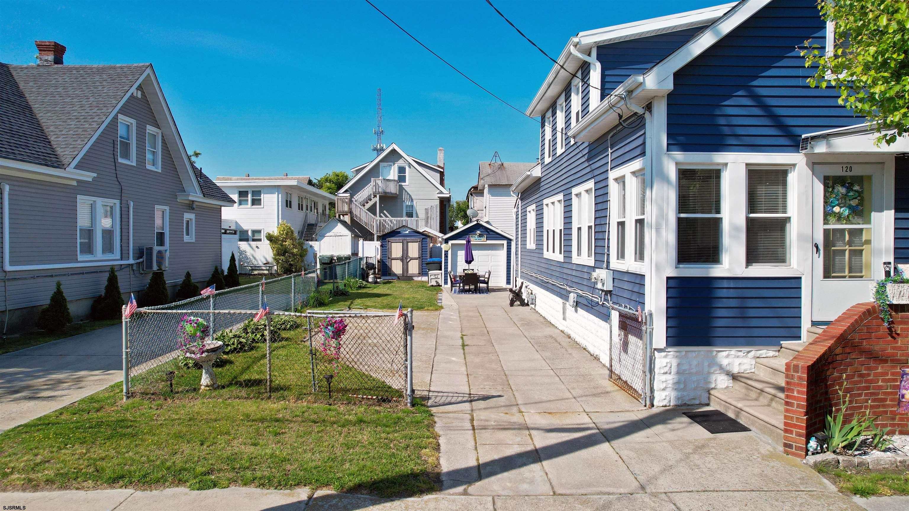 120 W Juniper Ave