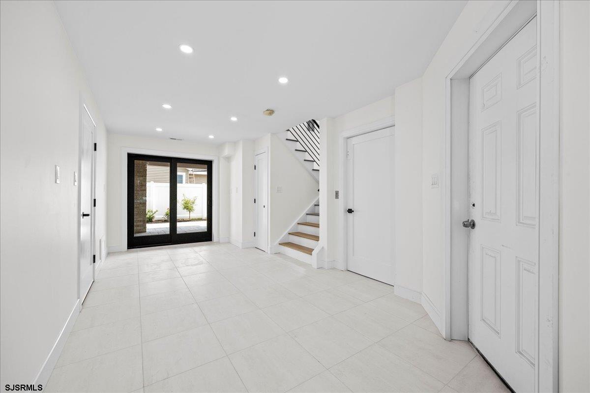 Margate, New Jersey 08402, United States, 5 Bedrooms Bedrooms, ,5 BathroomsBathrooms,Residential,Active,113693