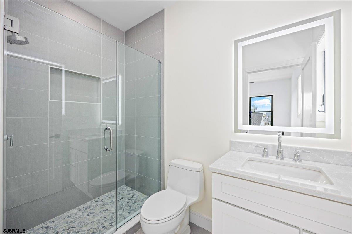 Margate, New Jersey 08402, United States, 5 Bedrooms Bedrooms, ,5 BathroomsBathrooms,Residential,Active,113693