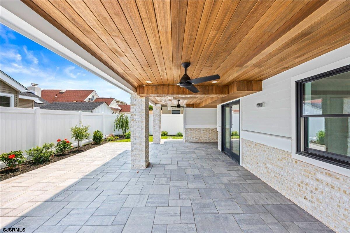 Margate, New Jersey 08402, United States, 5 Bedrooms Bedrooms, ,5 BathroomsBathrooms,Residential,Active,113693