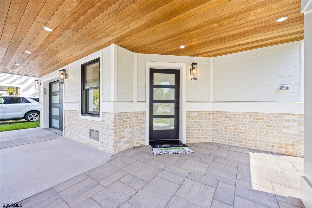 Margate, New Jersey 08402, United States, 5 Bedrooms Bedrooms, ,5 BathroomsBathrooms,Residential,Active,113693