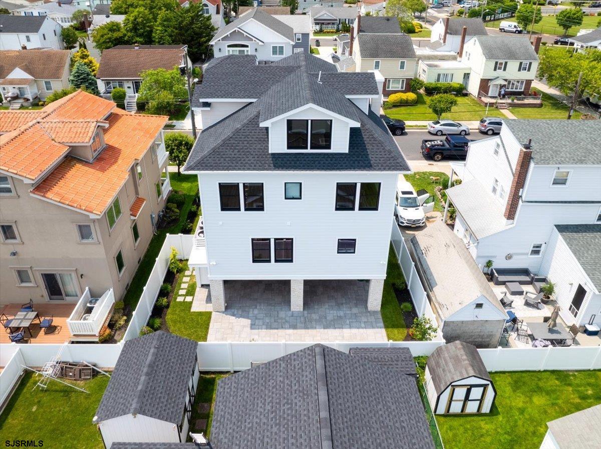 Margate, New Jersey 08402, United States, 5 Bedrooms Bedrooms, ,5 BathroomsBathrooms,Residential,Active,113693