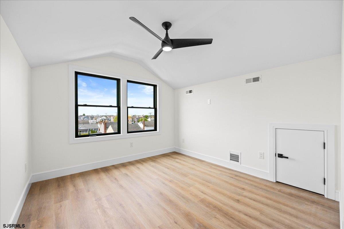 Margate, New Jersey 08402, United States, 5 Bedrooms Bedrooms, ,5 BathroomsBathrooms,Residential,Active,113693