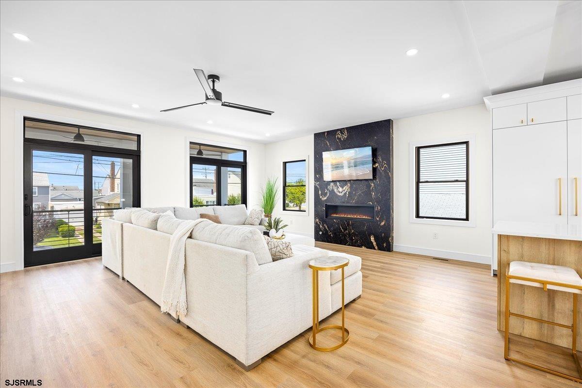 Margate, New Jersey 08402, United States, 5 Bedrooms Bedrooms, ,5 BathroomsBathrooms,Residential,Active,113693