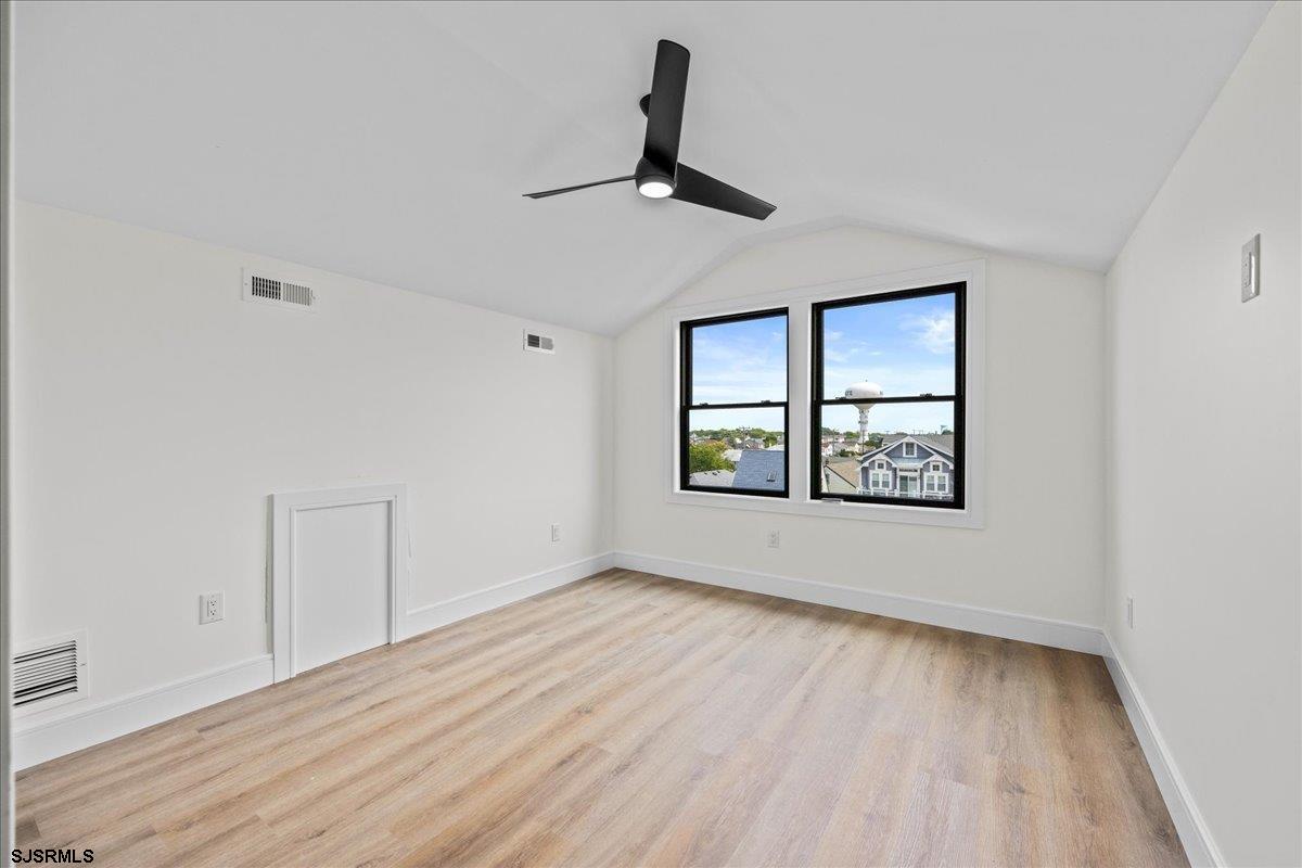 Margate, New Jersey 08402, United States, 5 Bedrooms Bedrooms, ,5 BathroomsBathrooms,Residential,Active,113693