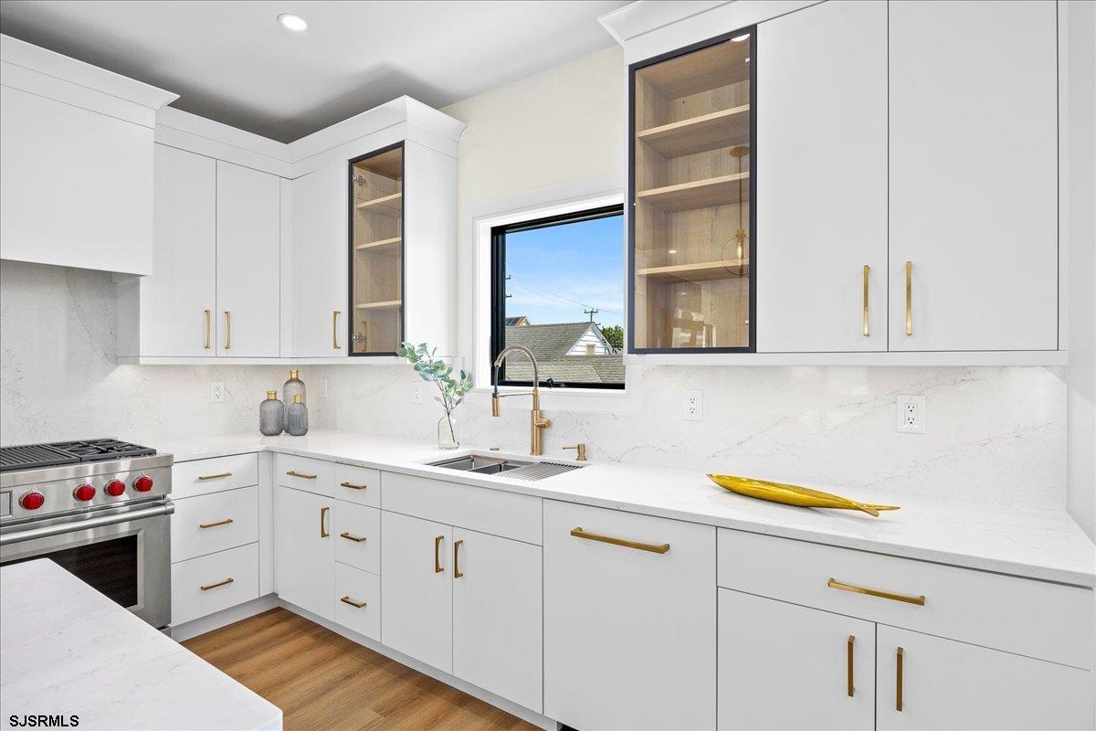 Margate, New Jersey 08402, United States, 5 Bedrooms Bedrooms, ,5 BathroomsBathrooms,Residential,Active,113693