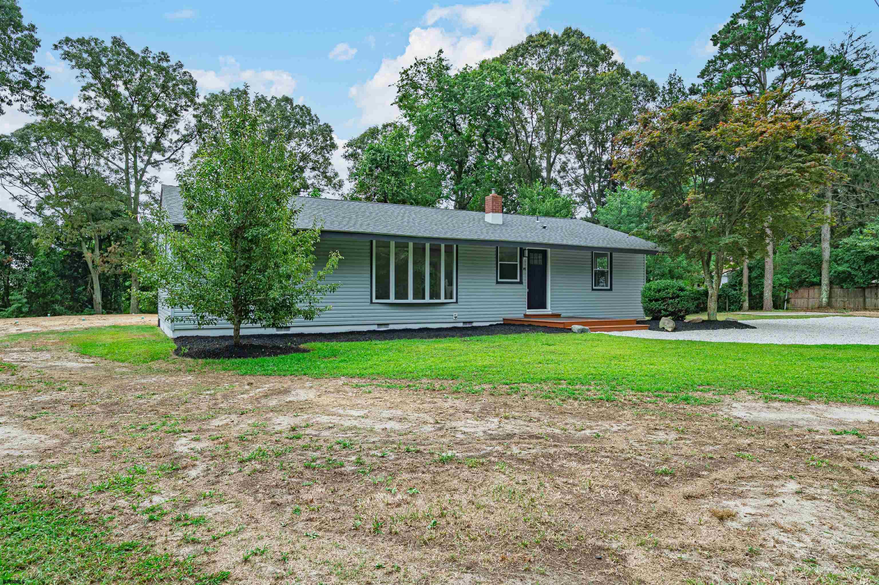 610 E Mcdevitt Dr Dr
