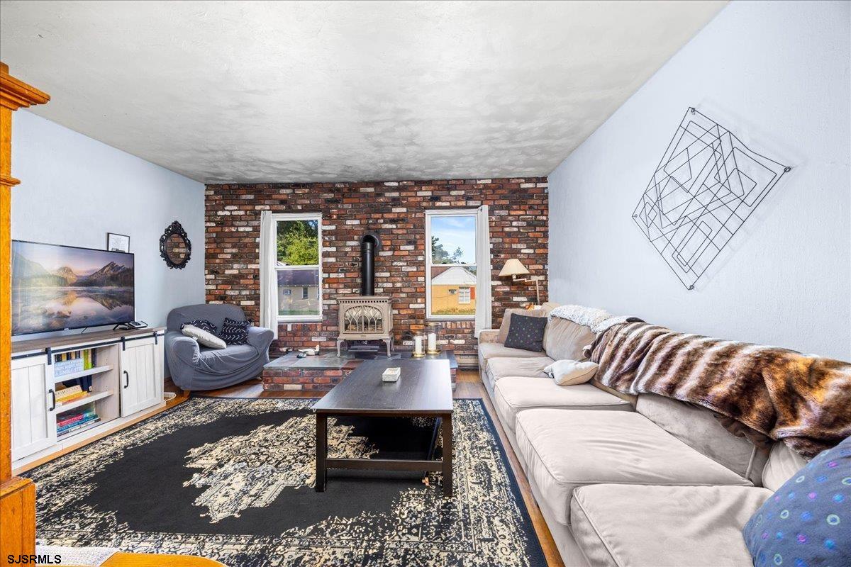 Absecon, New Jersey 08201, United States, 5 Bedrooms Bedrooms, ,4 BathroomsBathrooms,Residential,Active,201056