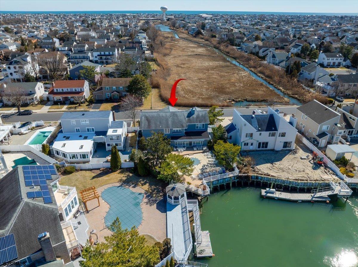7905 Lagoon Dr