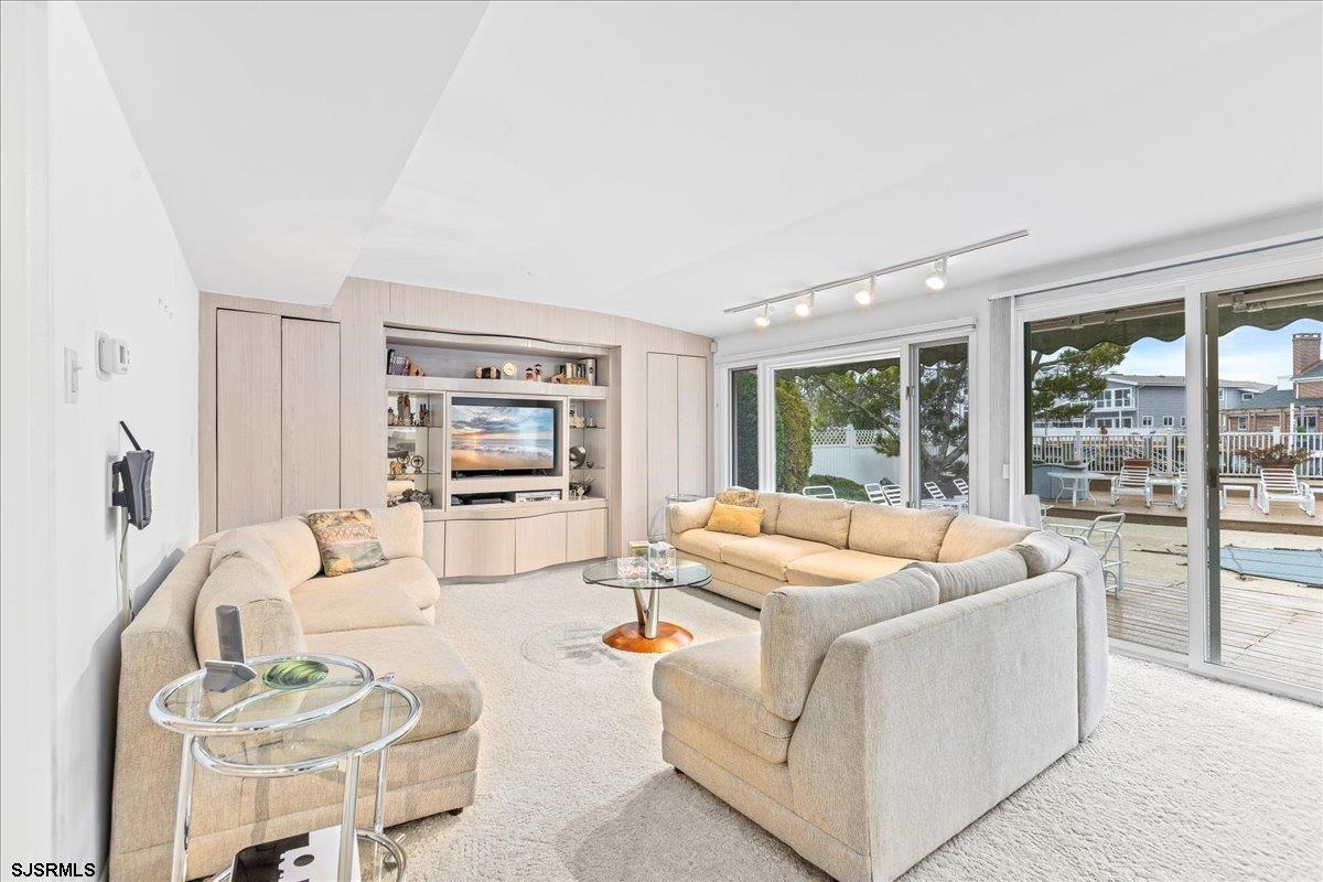 Margate, New Jersey 08402, United States, 6 Bedrooms Bedrooms, ,5 BathroomsBathrooms,Residential,Active,80283